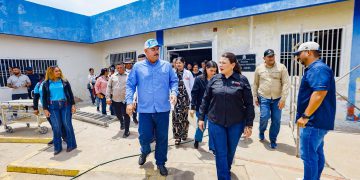 Gobernación inspecciona trabajos de rehabilitación de la Clínica Popular “Tía Juana II”