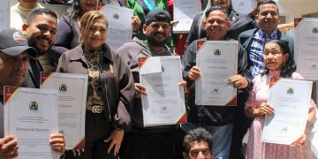 Más de 70 comunicadores homenajeados por la Gobernación y  CLEZ por el Día de la Comunicación Popular