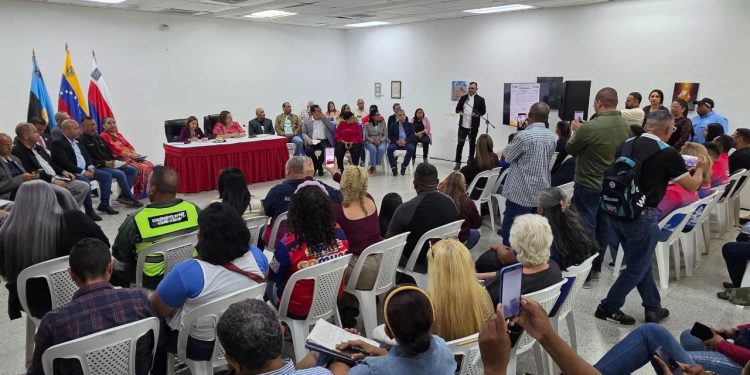 Legisladores y concejales zulianos sesionan para evaluar Plan de Inversión Hídrica 2026 1 Legisladores y concejales zulianos sesionan para evaluar Plan de Inversión Hídrica 2026