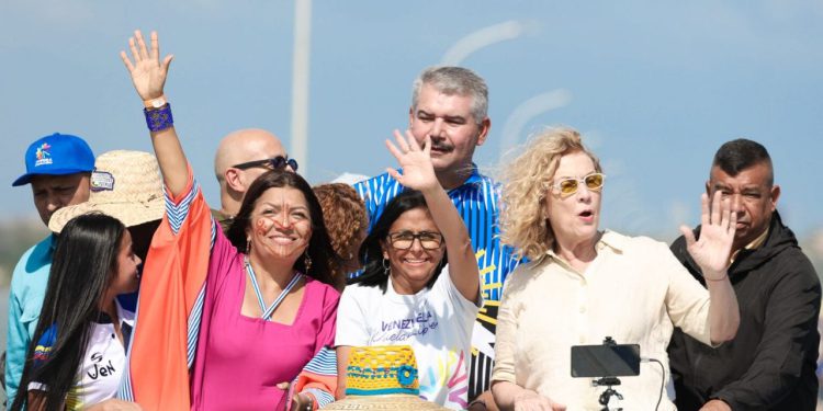 Presidenta Delcy Rodríguez  resolverá junto al gobernador Caldera los problemas del Zulia