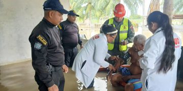 Gobierno bolivariano mantiene despliegue en Sur del Lago para atención de afectados por lluvias