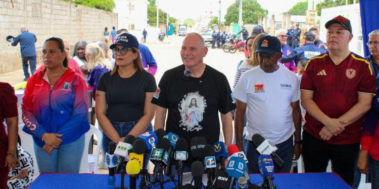 Cumpliendo solicitudes de la campaña alcalde Di Martino inicia Plan Techo Comunal desde La Chamarreta