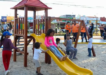 Alcalde Di Martino: “Al recuperar una plaza se activa movimiento económico en su punto y círculo”