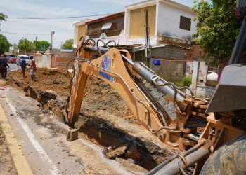 Sustituyen 100 metros lineales de colectores de aguas servidas en La Floresta