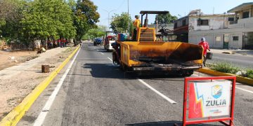 Aplican 7 mil toneladas de asfalto en seis parroquias del oeste de Maracaibo