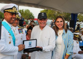 “La Armada garantiza resguardo de la soberanía de nuestra Patria”