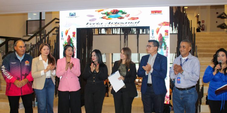 Seis estados participan en I Feria Artesanal Café, Cocuy, Cacao y Miel