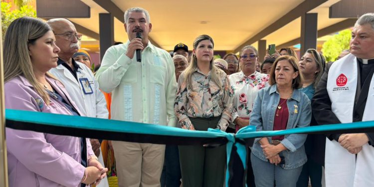 Gobernador Caldera entrega modernización integral del Hospital de Especialidades Pediátricas de Maracaibo