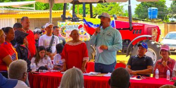 Despliegan “Obratón Comunal” con entrega de consultorios médicos y maquinaria agrícola en la parroquia Luis Hurtado Higuera