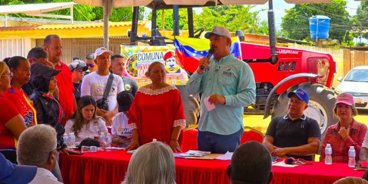 Despliegan “Obratón Comunal” con entrega de consultorios médicos y maquinaria agrícola en la parroquia Luis Hurtado Higuera