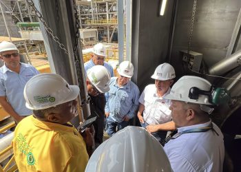 Ministro Rolando Alcalá inspeccionó avances en la Planta de Generación Termozulia