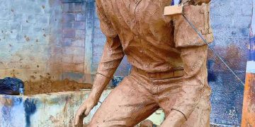 Avanza estatua y proyecto de museo para honrar al grandeliga Luis Aparicio