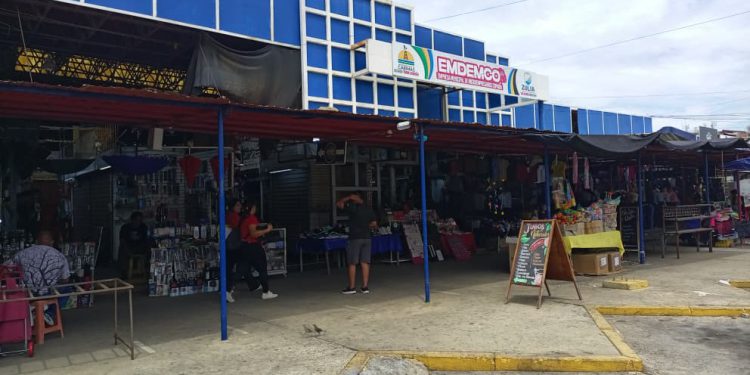 Reorganizan locales comerciales del mercado de detallista de Cabimas