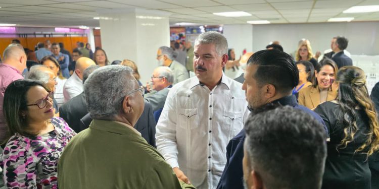 Gobernador Luis Caldera promueve alianzas con el sector industrial para el desarrollo del Zulia 1 Gobernador Luis Caldera promueve alianzas con el sector industrial para el desarrollo del Zulia