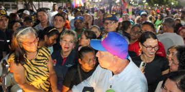 Vecinos de Los Aceitunos disfrutan de una plaza renovada para la recreación gracias a la Alcaldía de Maracaibo
