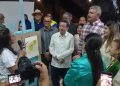 Gobernador Caldera dignifica a 170 adultos mayores del Zulia con entrega de certificados de formación artística
