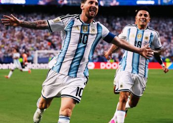 Argentina se mete en los 16avos de final con un Lionel Messi de récord