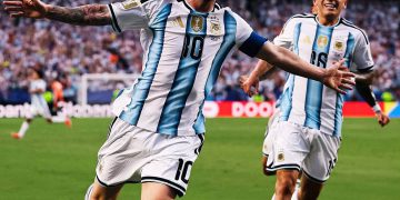Argentina se mete en los 16avos de final con un Lionel Messi de récord