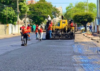 Despliegan Plan Estadal de Vialidad con 1.200 toneladas de asfalto en la parroquia Olegario Villalobos