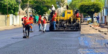 Despliegan Plan Estadal de Vialidad con 1.200 toneladas de asfalto en la parroquia Olegario Villalobos