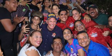 ¡Un nuevo espacio para el deporte! Alcaldía de Maracaibo renovó la cancha en La Victoria 3era etapa