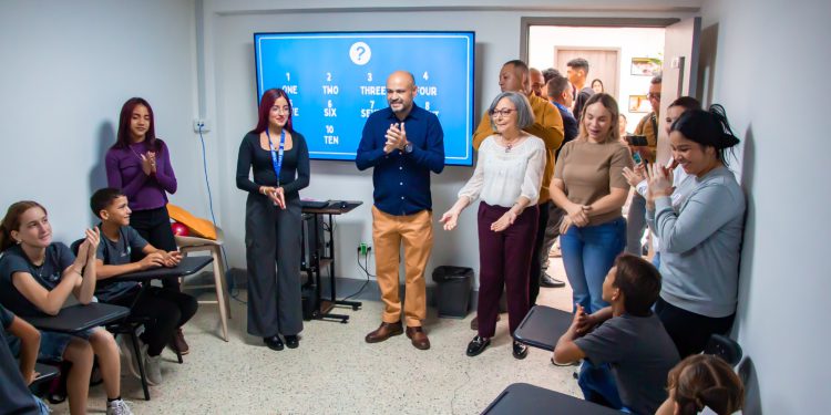 Alcaldía de San Francisco establece convenio con Cevaz para becas de estudio bilingüe 1 Alcaldía de San Francisco establece convenio con Cevaz para becas de estudio bilingüe