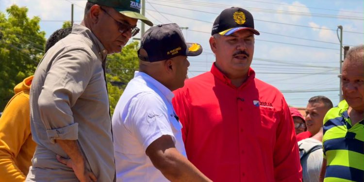 Gobernador Caldera inspecciona construcción de colector en Cabimas para beneficiar a diversos sectores