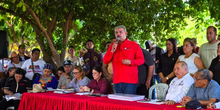 Gabinete Territorial Comunal en Agua Viva reunió al poder popular y gobernador Luis Caldera