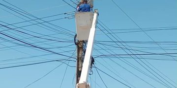 Sustituyen luminarias en las parroquias San Benito y La Rosa de Cabimas