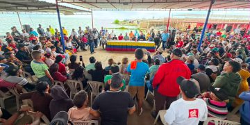 Gobernador Caldera y ministro Loyo activan agenda  de 12 acciones en asamblea de pescadores en Barranquitas