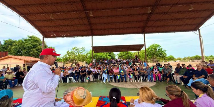 Luis Caldera encabeza Gabinete Territorial Comunal en la comunidad indígena Los Olivitos