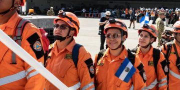 Países envían contingentes y equipos de rescate a Venezuela tras devastadores sismos