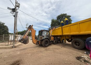 Alcaldía de Maracaibo estima extraer mil toneladas de desechos de la cañada 23 de marzo en la parroquia Idelfonso Vásquez