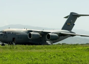 Llega a Venezuela el primer cargamento de ayuda y equipos de rescate de Estados Unidos
