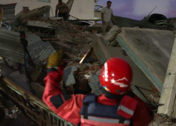Asciende a 188 la cifra de fallecidos en Caracas y La Guaira víctimas de los sismos