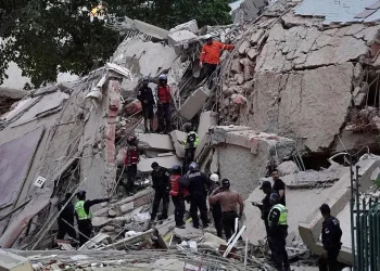 Balance oficial eleva a 164 los fallecidos y más de 971 heridos tras el terremoto en Caracas