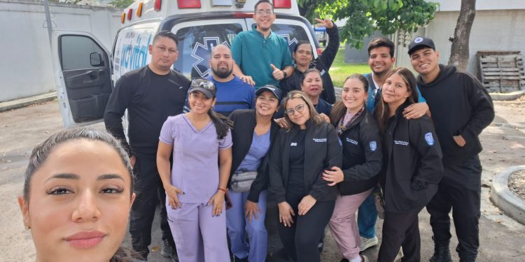 Héroes marabinos en La Guaira: Rescatan vidas y decenas de atenciones médicas 1 Héroes marabinos en La Guaira: Rescatan vidas y decenas de atenciones médicas