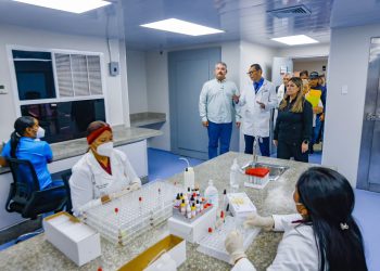 Gobernador del Zulia entrega rehabilitado y dotado el Instituto Hematológico de Occidente para ampliar la atención de pacientes
