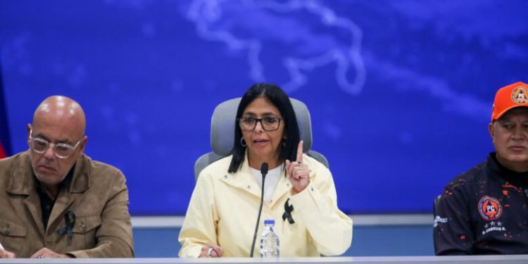 Gobierno venezolano despliega a más de 19 mil funcionarios tras doblete sísmico