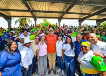 "Llegamos al Zulia a restaurar": La apuesta del Gobierno regional por reconstruir la educación desde sus protagonistas 5 «Llegamos al Zulia a restaurar»: La apuesta del Gobierno regional por reconstruir la educación desde sus protagonistas