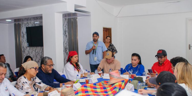 Estado Mayor de Electricidad de la subregión Guajira redobla esfuerzos para mantenimiento de la red eléctrica
