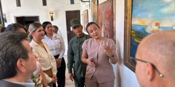 El arte revive la historia en la colectiva "203 años de la Batalla Naval del Lago y la Firma del Acta de la Capitulación" 11 El arte revive la historia en la colectiva «203 años de la Batalla Naval del Lago y la Firma del Acta de la Capitulación»