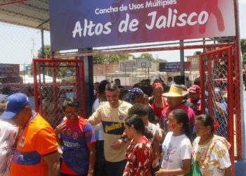 Alcaldía de Maracaibo reinaugura la cancha Altos de Jalisco