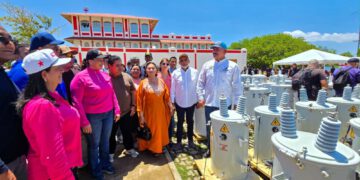 Gobernador Luis Caldera entrega 520 transformadores para los 21 municipios del Zulia 11 Gobernador Luis Caldera entrega 520 transformadores para los 21 municipios del Zulia
