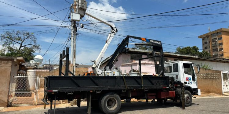 Plan Cayapa eléctrico instaló otros 24 Transformadores en 6 parroquias de la ciudad 1 Plan Cayapa eléctrico instaló otros 24 Transformadores en 6 parroquias de la ciudad