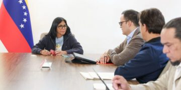 Presidenta Delcy Rodríguez revisa Agenda Económica Nacional y la ejecución de fondos de emergencia post-sismos 4 Presidenta Delcy Rodríguez revisa Agenda Económica Nacional y la ejecución de fondos de emergencia post-sismos