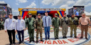 Gobernador Caldera acompaña a la FANB en la entrega de equipos para reforzar el eje fronterizo del Zulia