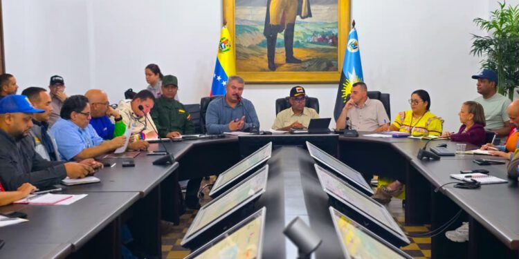 Reunión del Estado Mayor de los Servicios realizó balance del sistema eléctrico, agua, gas y transporte del Zulia 1 Equipamiento de alta tecnología recibieron siete hospitales zulianos con Plan Cayapa de la Salud