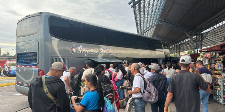 30 mil usuarios han transitado por la Terminal de Pasajeros de Maracaibo