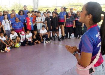 Más de 100 niños dan la bienvenida al Plan Vacacional Deportivo en el Parque Ana María Campos 3 Más de 100 niños dan la bienvenida al Plan Vacacional Deportivo en el Parque Ana María Campos 